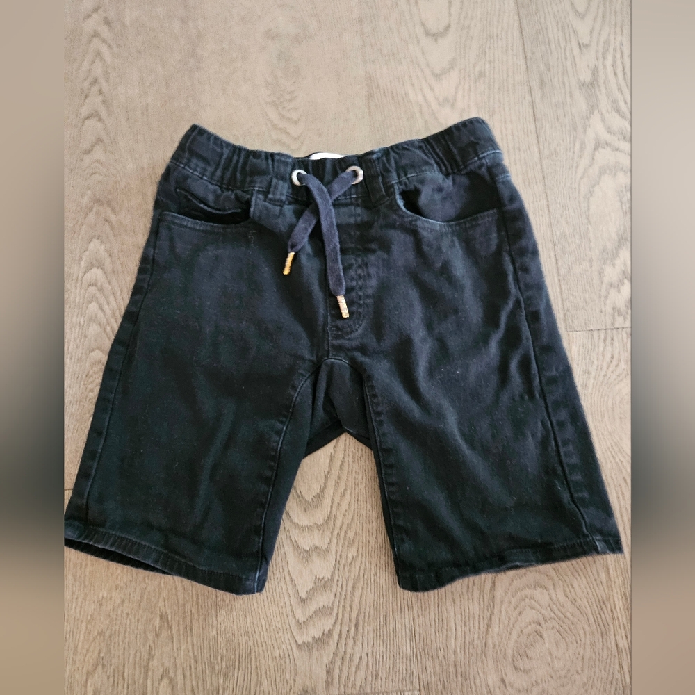 Bundle 5/$20 Urban Heritage Black Youth Shorts